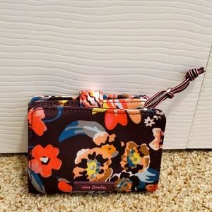 VERA BRADLEY Lighten Up Small Wallet Indiana Rose